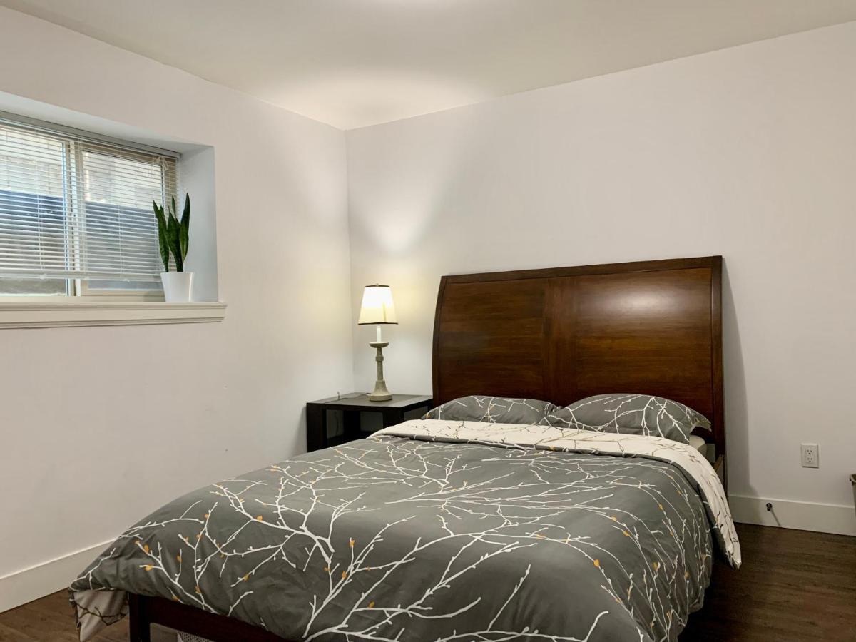 Spacious Burnaby Guest Home Extérieur photo